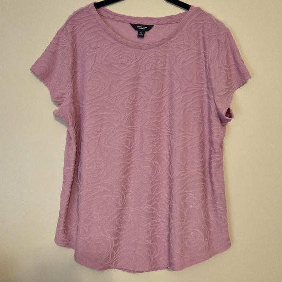 Vera Wang Tops - Vera Wang Short Sleeve Textured Shirt XL